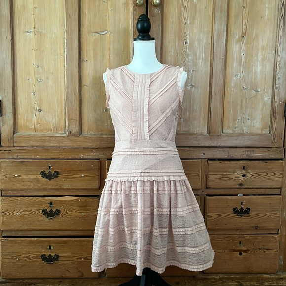 julia jordan Dresses & Skirts - Julia Jordan Dusty Rose Lace Ruffle Sleeveless Dress Size 8